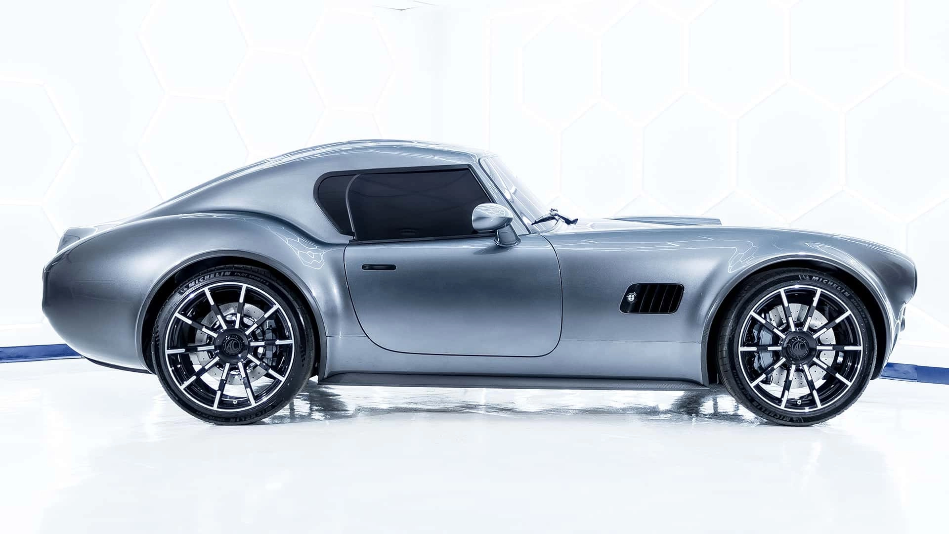 Ac cobra gt coupe 2026 (2)